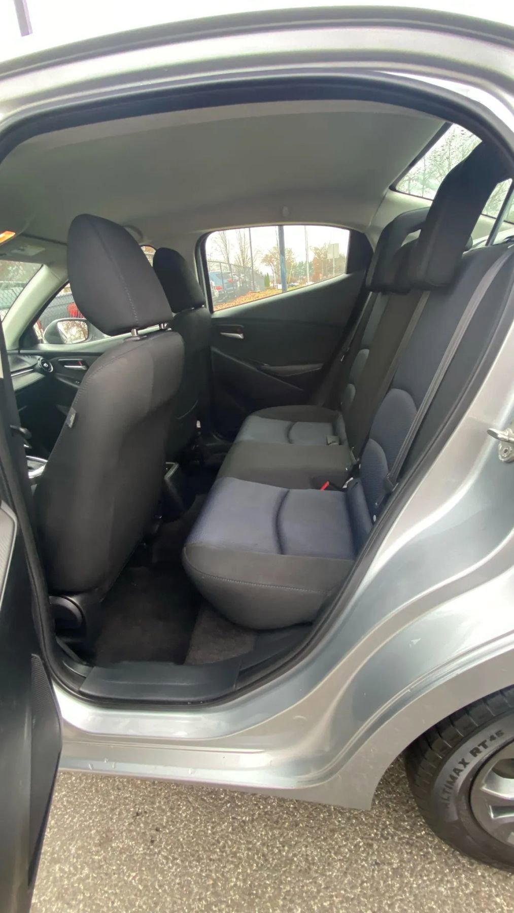 Used 2019 Toyota Yaris LE image 20