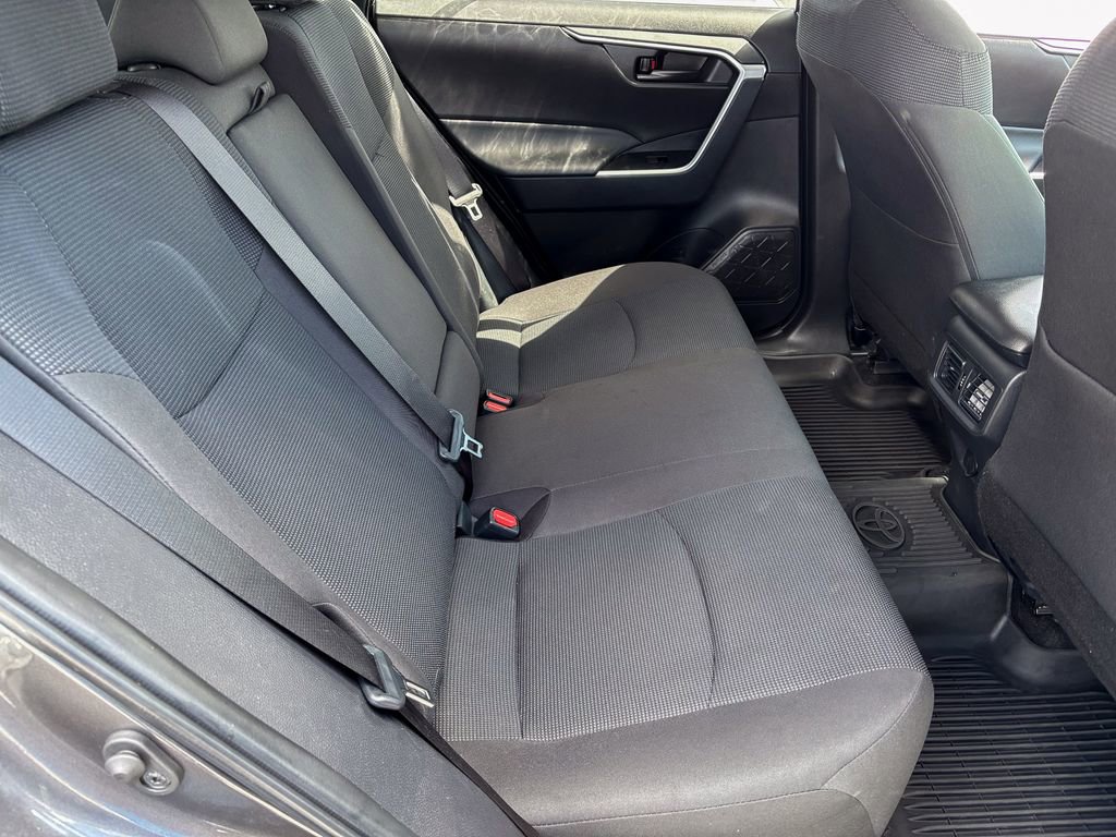 Certified 2025 Toyota RAV4 LE FWD image 38