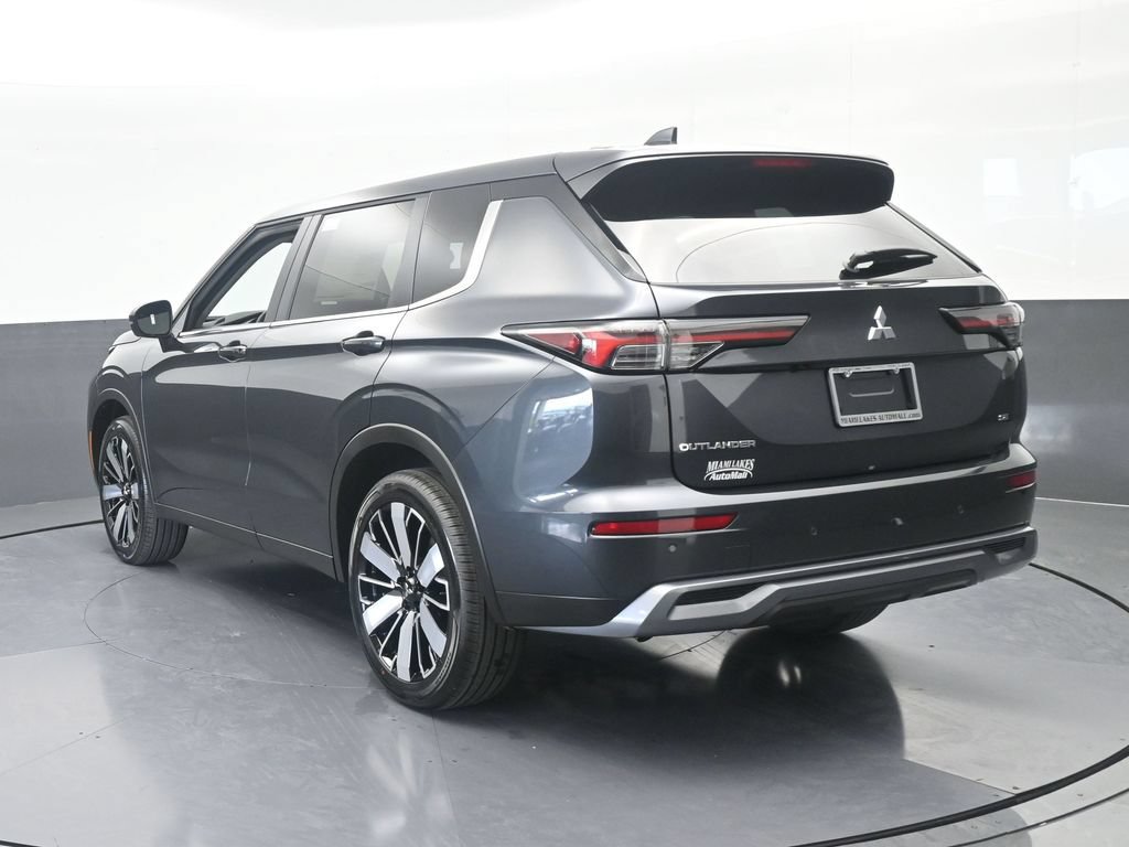 New 2026 Mitsubishi Outlander SE FWD image 4
