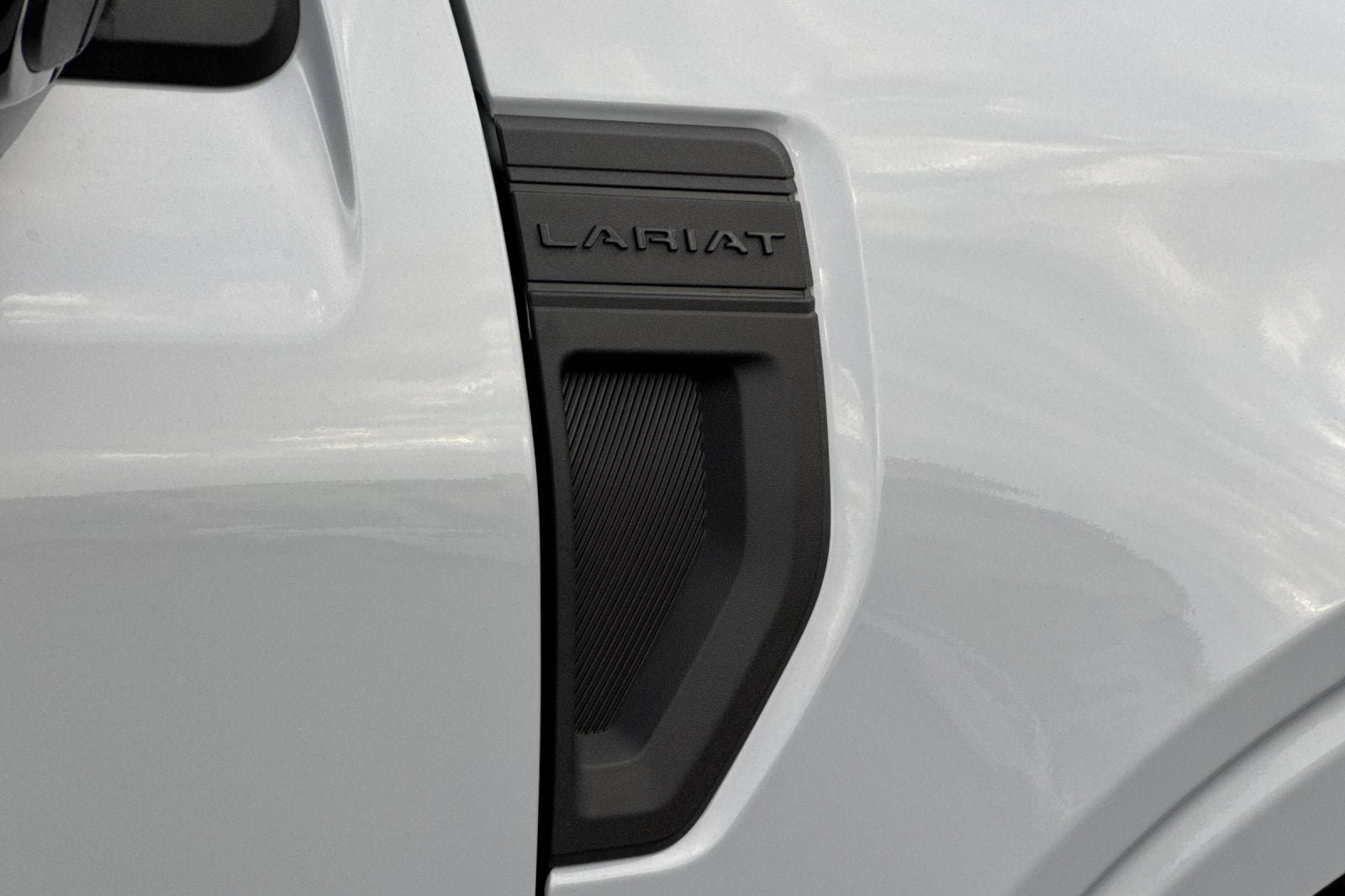 New 2025 Ford Maverick Lariat w/ Black Appearance Package AWD/4WD image 30