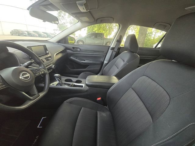 Certified 2024 Nissan Altima 2.5 S FWD image 5