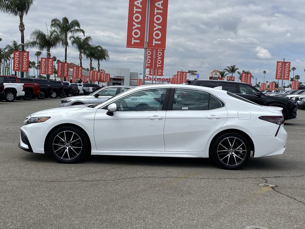 Certified 2023 Toyota Camry SE FWD image 39
