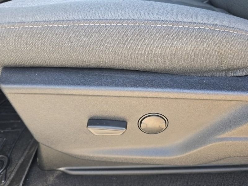 Used 2024 Ford F350 XLT image 9