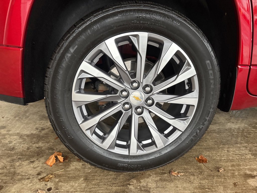 Used 2023 Chevrolet Traverse Premier w/ LPO, Floor Liner Package image 36