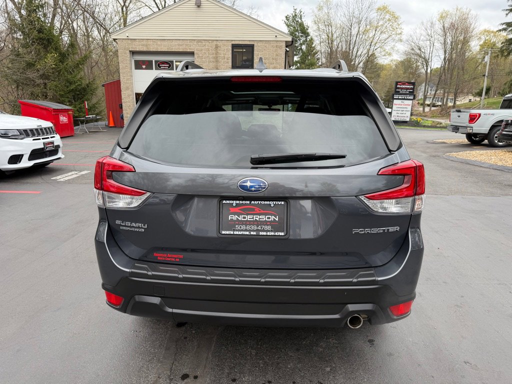 Used 2023 Subaru Forester Limited AWD/4WD image 15