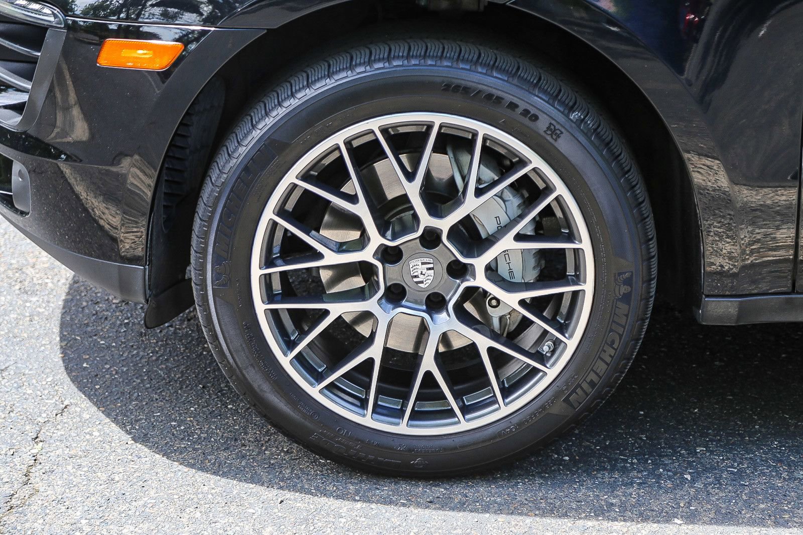 Used 2018 Porsche Macan S AWD/4WD image 9