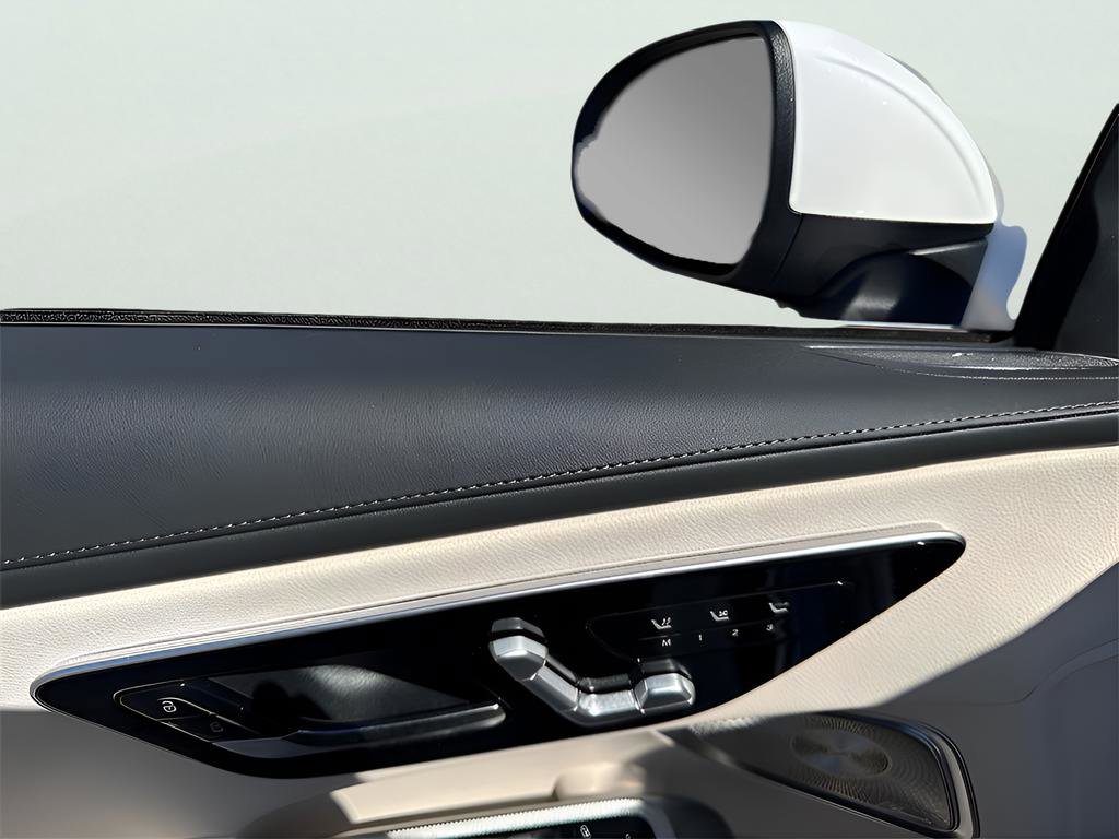 New 2026 Mercedes-Benz CLE 300 4MATIC Cabriolet image 11