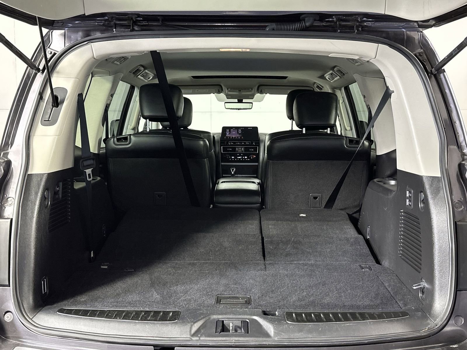 Used 2024 INFINITI QX80 Luxe image 26