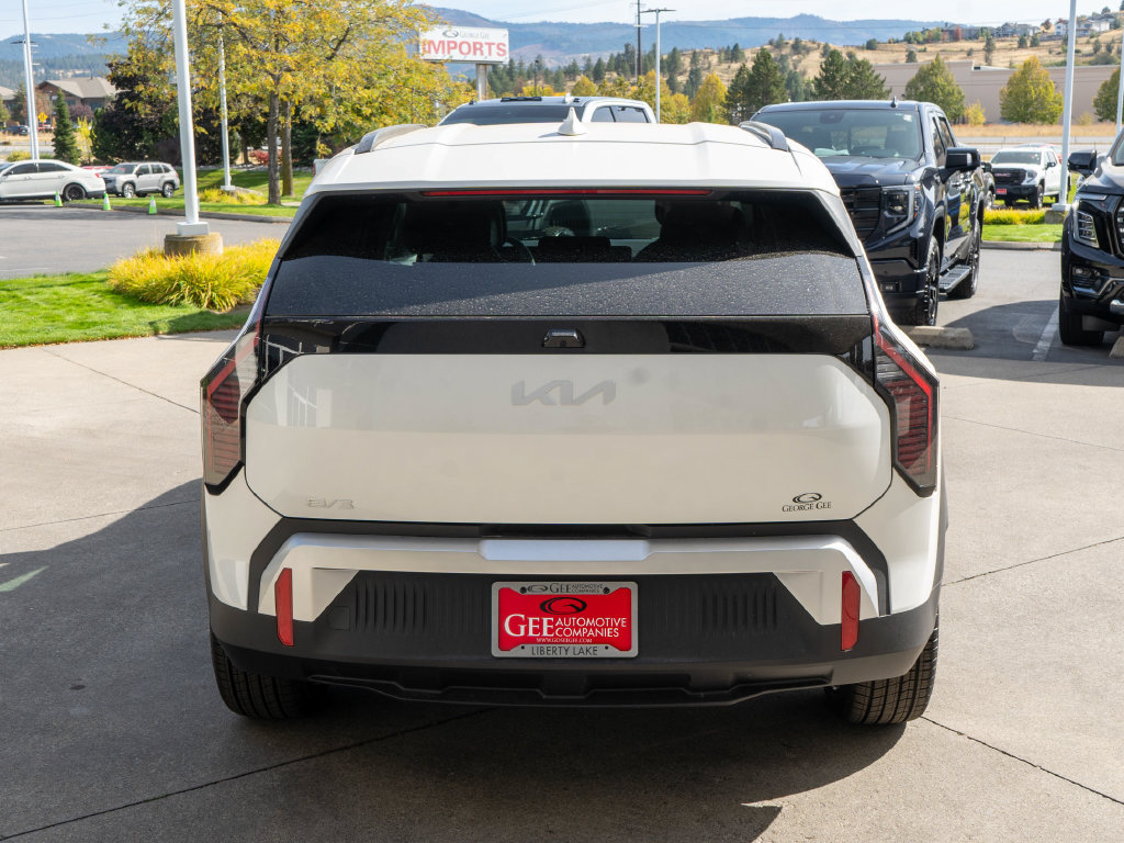 New 2027 Kia EV3 Wind AWD/4WD image 6