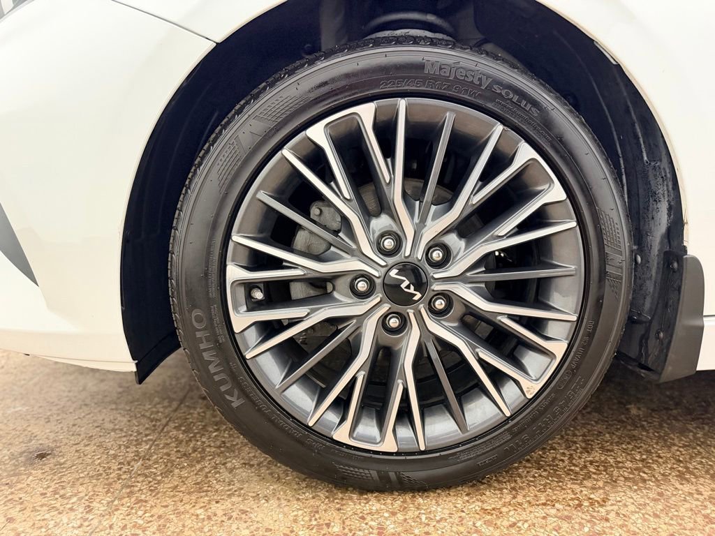 Used 2023 Kia Forte GT-Line w/ GT-Line Premium Package FWD image 26