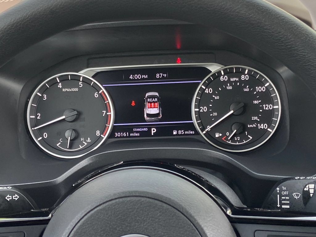 Used 2023 Nissan Rogue SV FWD image 10