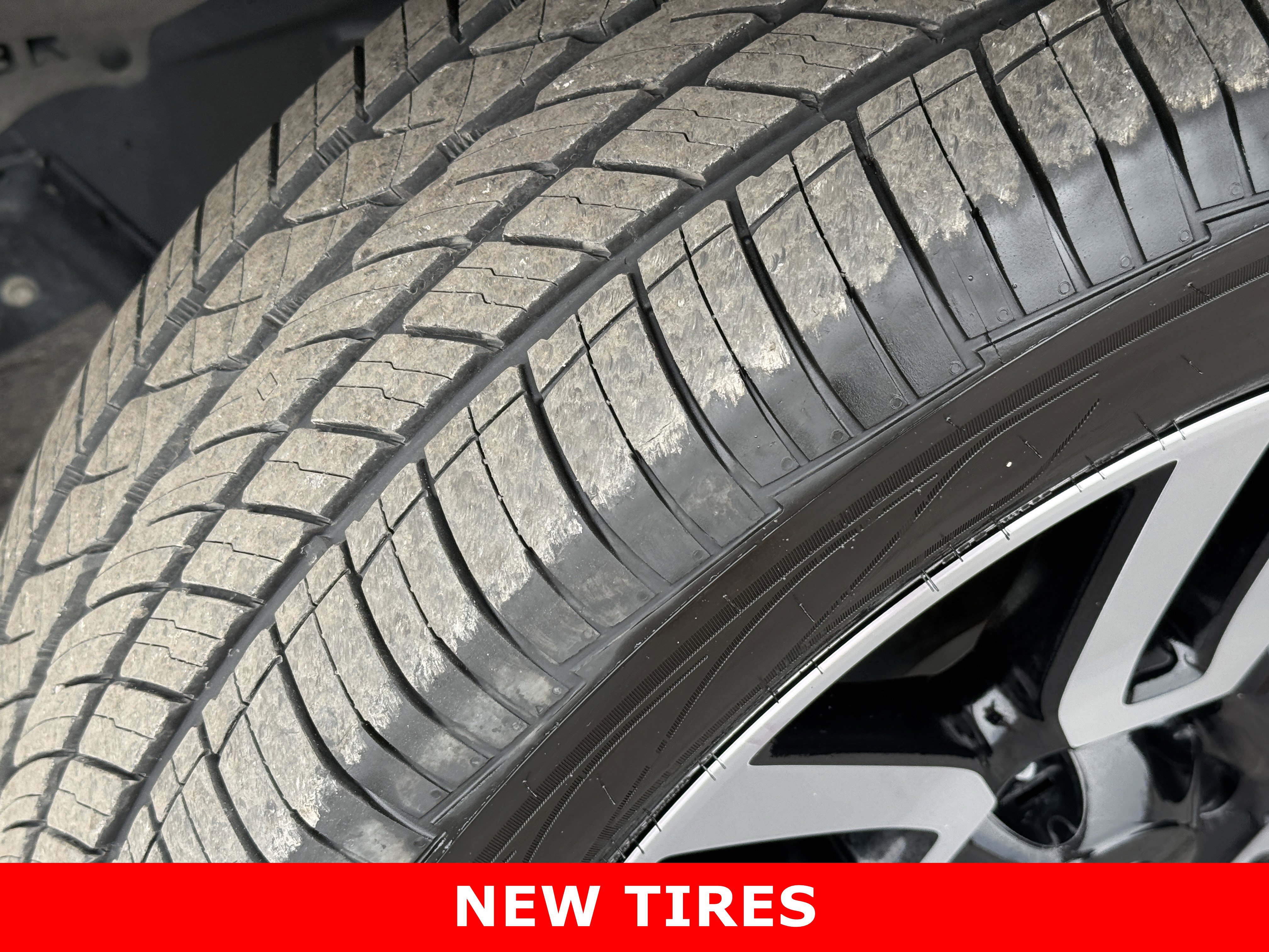 Used 2022 Toyota 4Runner Limited image 9