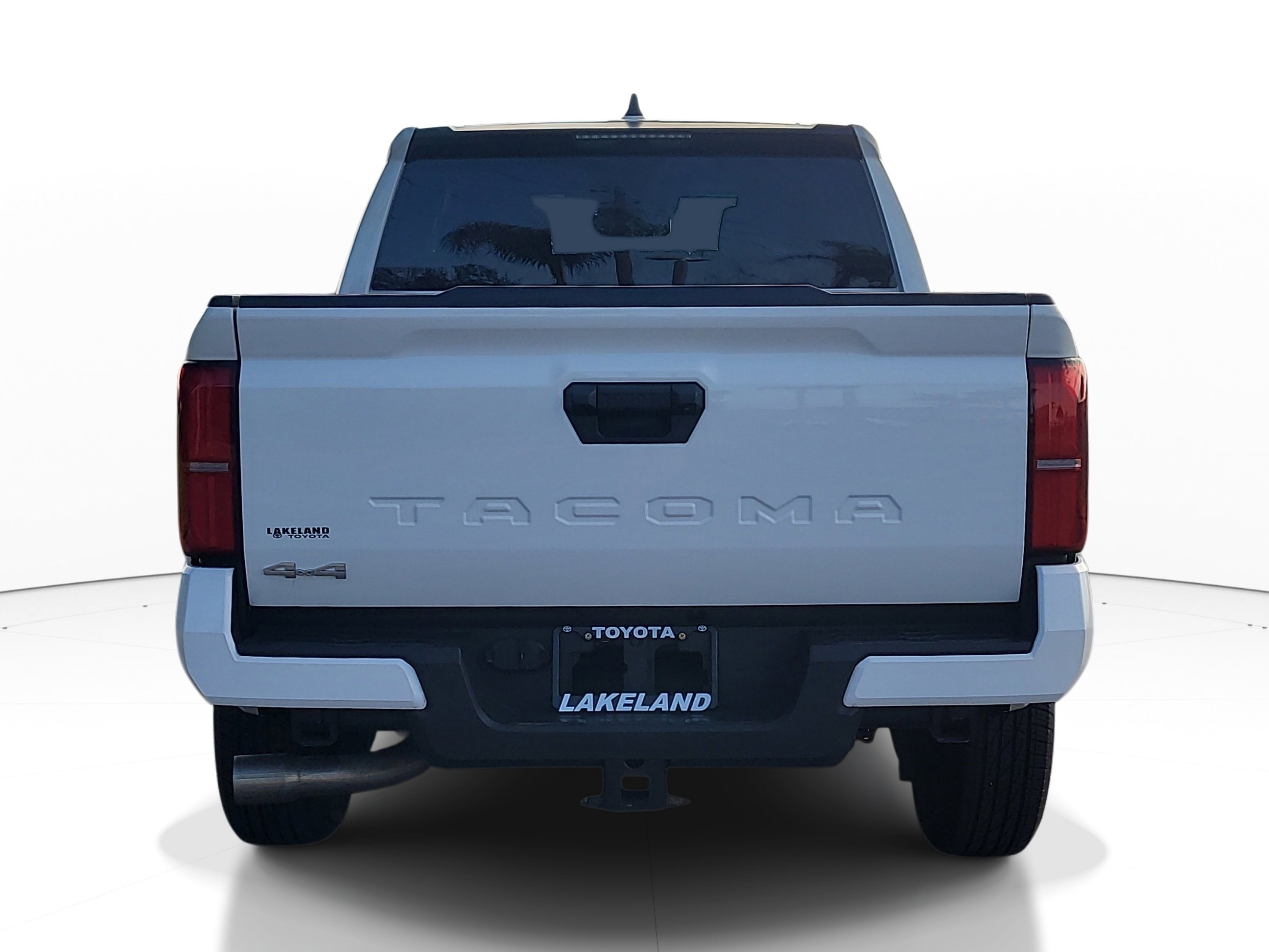 Used 2024 Toyota Tacoma SR5 AWD/4WD image 6