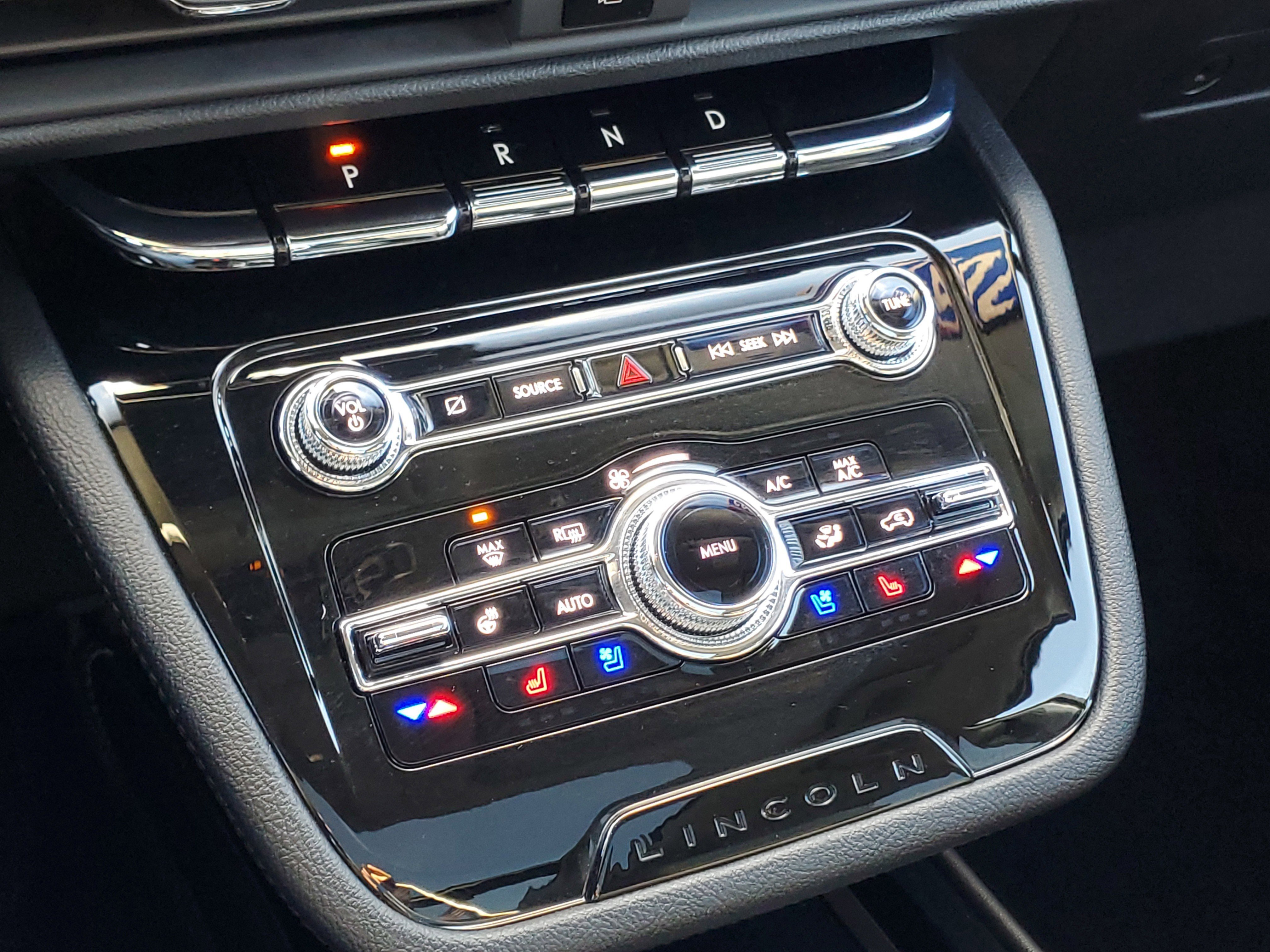 Certified 2022 Lincoln Corsair Reserve w/ Equipment Group 201A image 18