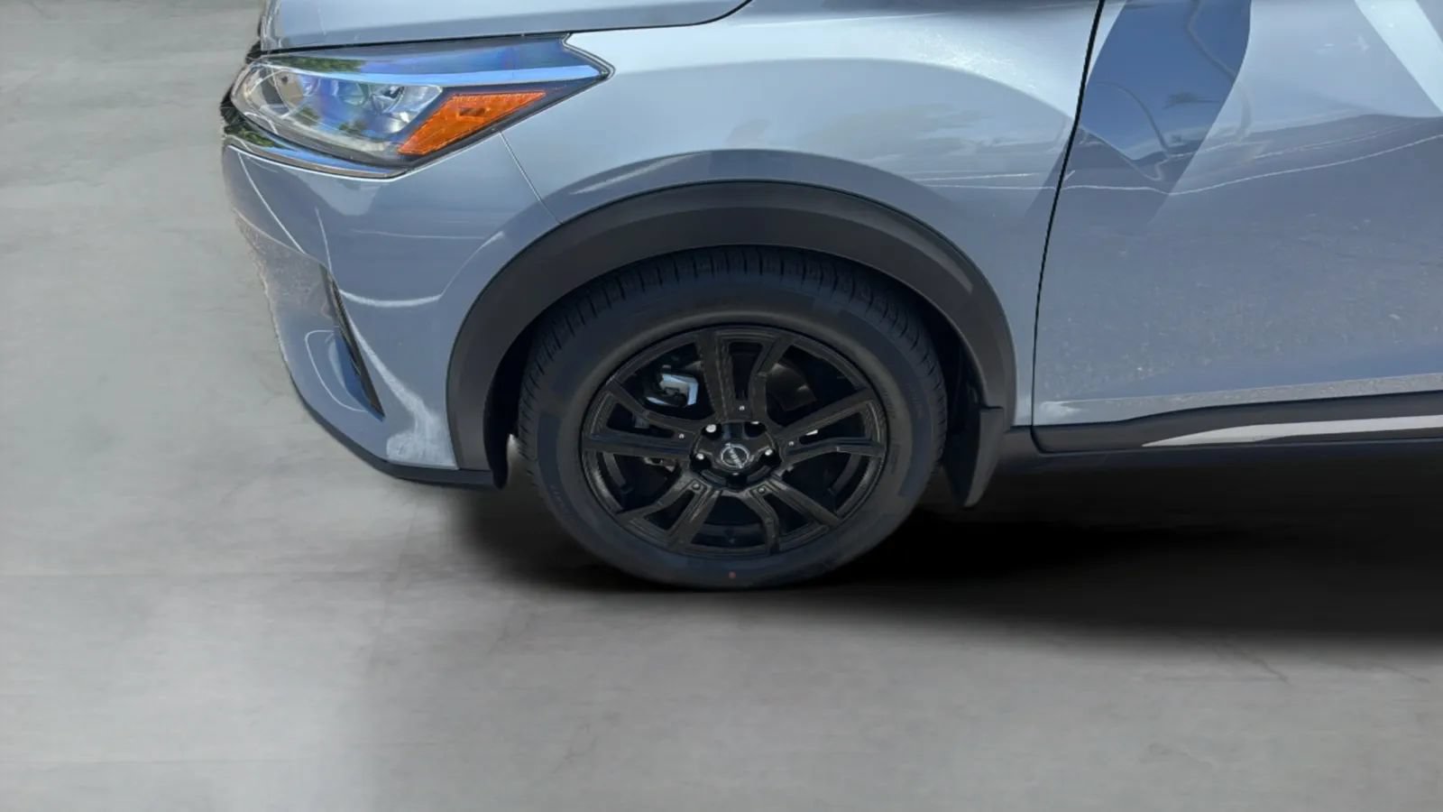 Used 2022 Nissan Kicks SR w/ Premium Package FWD image 32