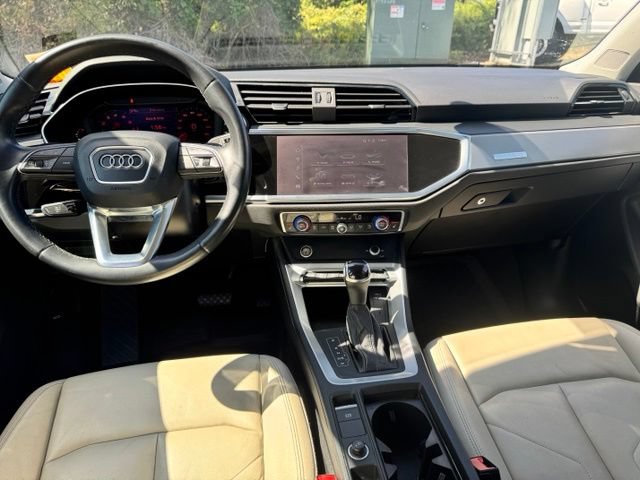 Certified 2022 Audi Q3 2.0T Premium Plus w/ Premium Plus Package AWD/4WD image 27