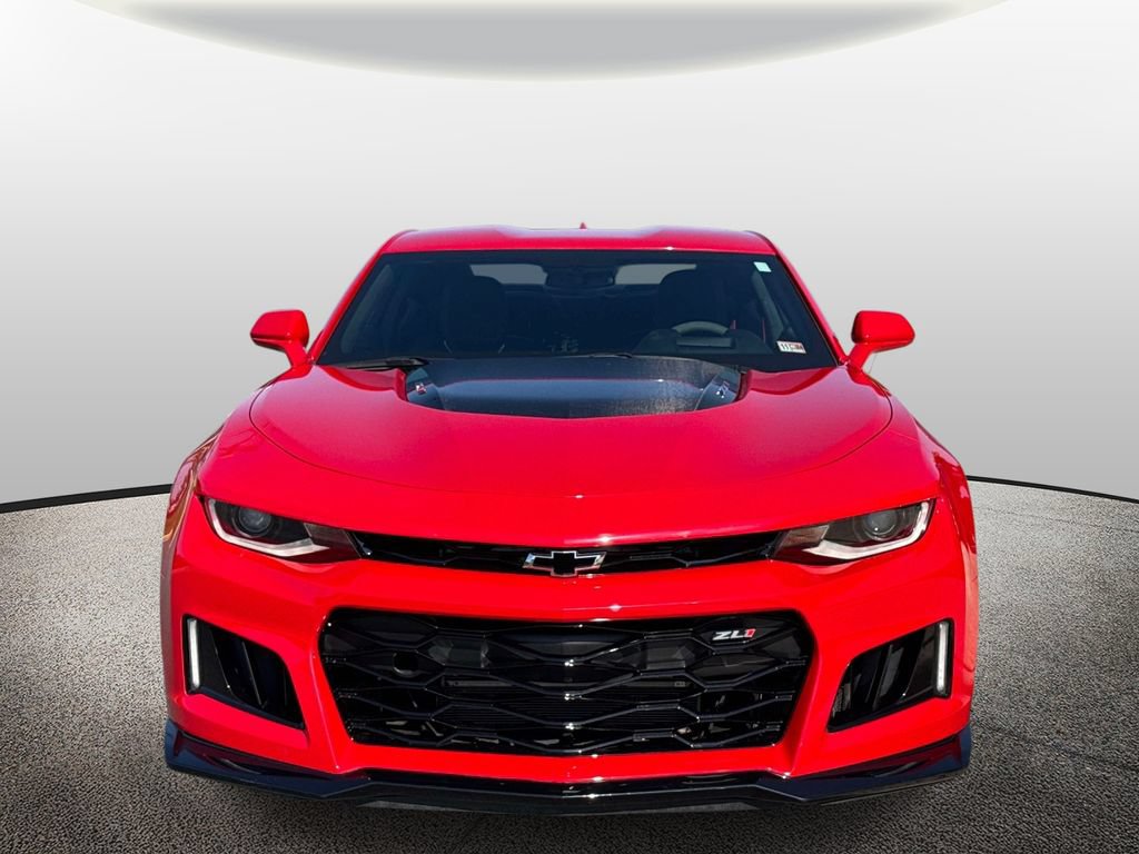 Used 2017 Chevrolet Camaro ZL1 RWD image 5