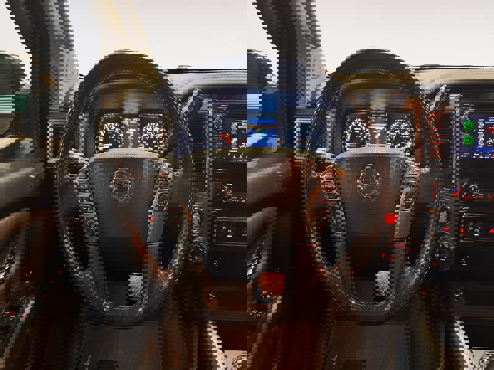 Used 2019 Nissan Titan Platinum Reserve w/ Platinum Utility Package image 13