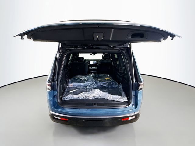 New 2026 Jeep Grand Wagoneer 4WD image 25