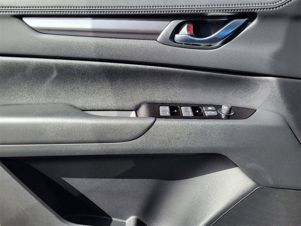 New 2025 MAZDA CX-5 AWD 2.5 S w/ Preferred Package image 4