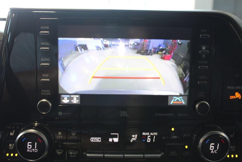 Used 2021 Toyota Highlander Limited AWD/4WD image 17