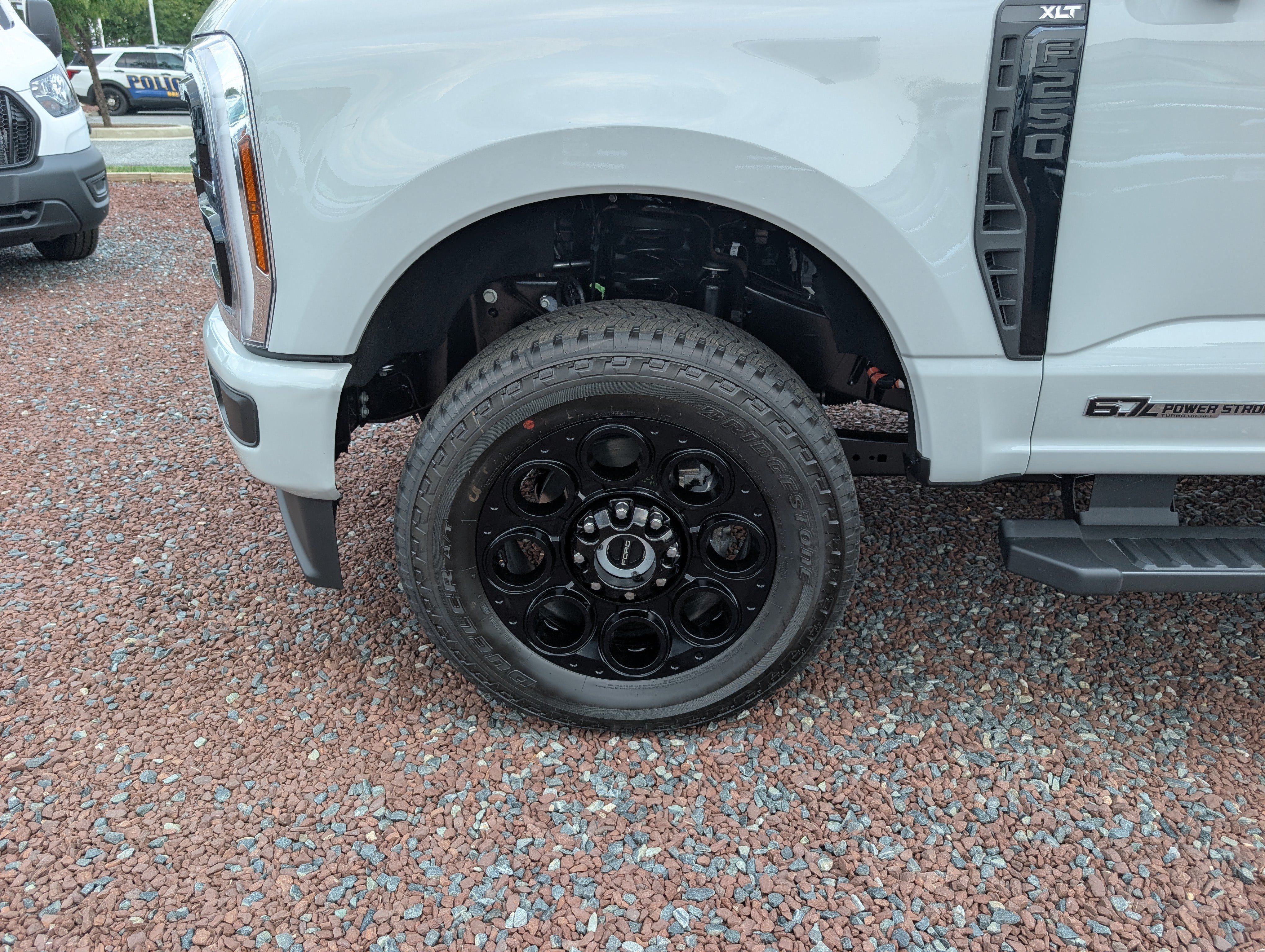 New 2026 Ford F250 XLT w/ XLT Premium Package AWD/4WD image 5
