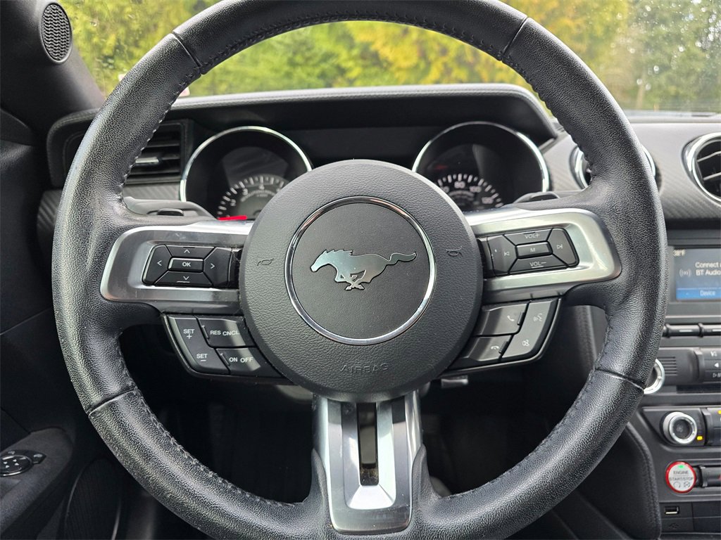 Used 2017 Ford Mustang Coupe image 3