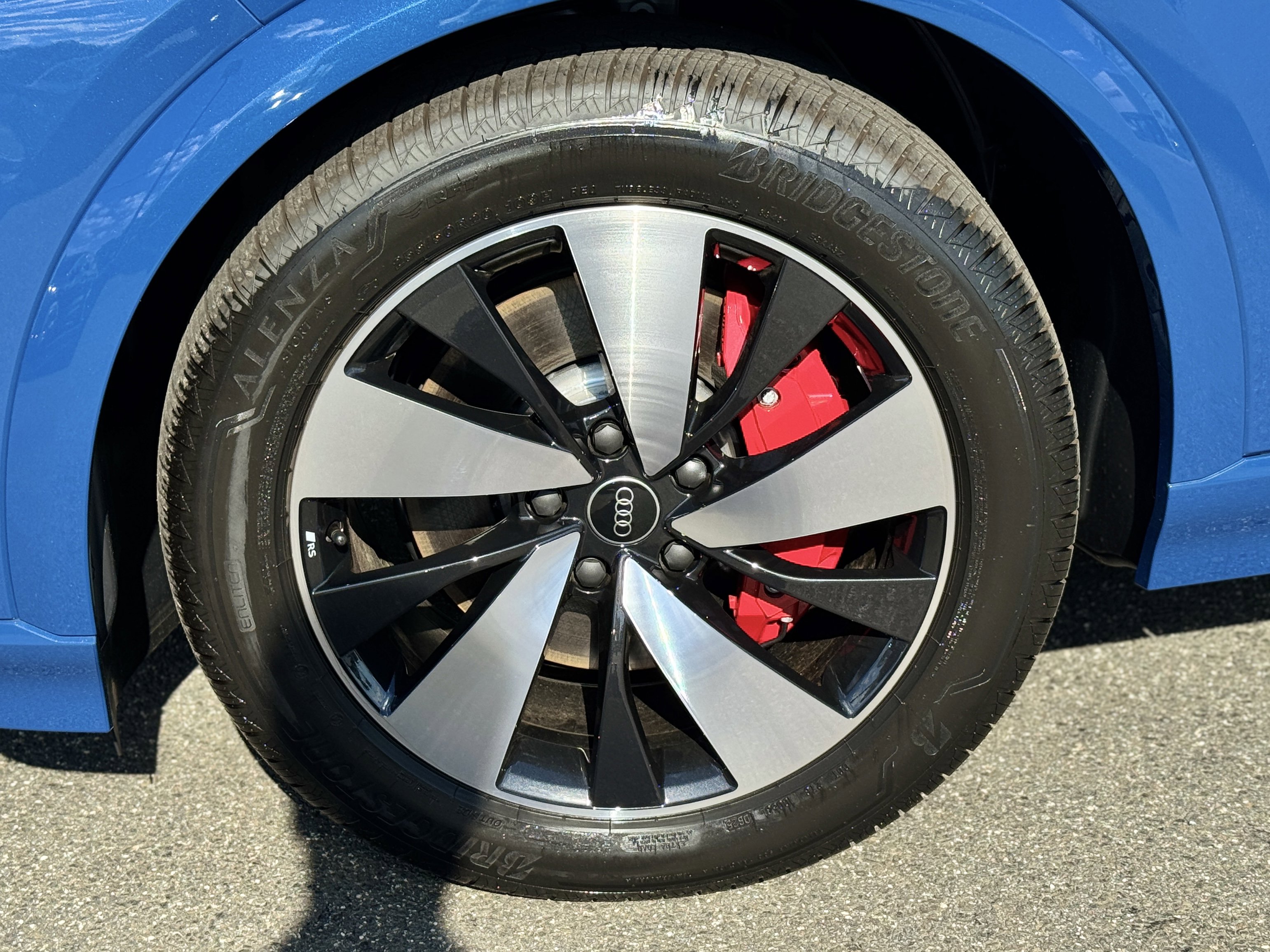 New 2025 Audi SQ6 e-tron Premium Plus image 8