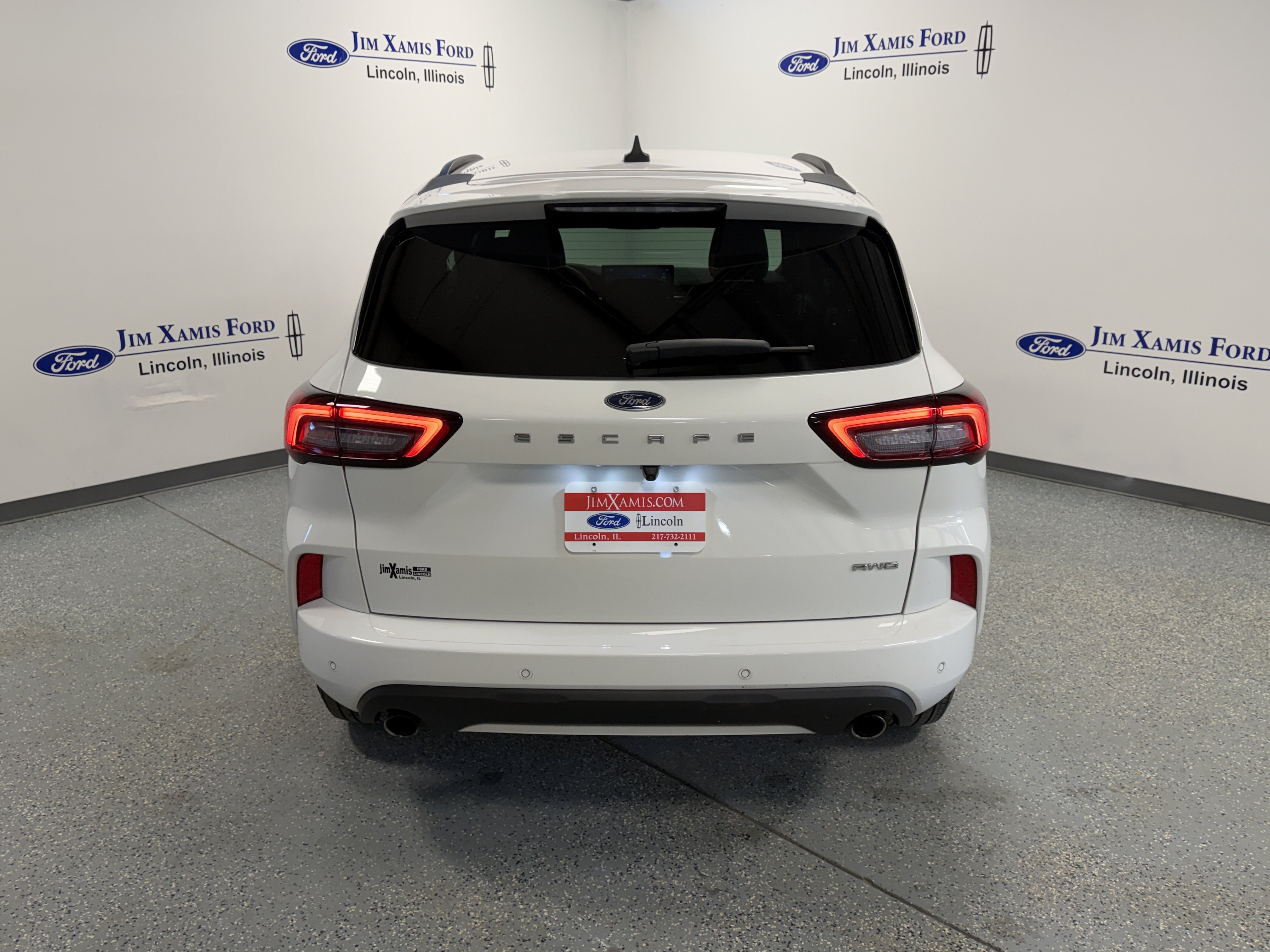 Used 2024 Ford Escape ST-Line w/ Tech Pack #1 AWD/4WD image 33