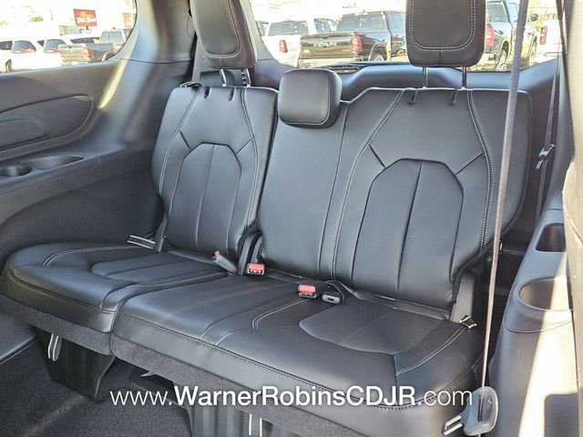 New 2026 Chrysler Voyager LX FWD image 9