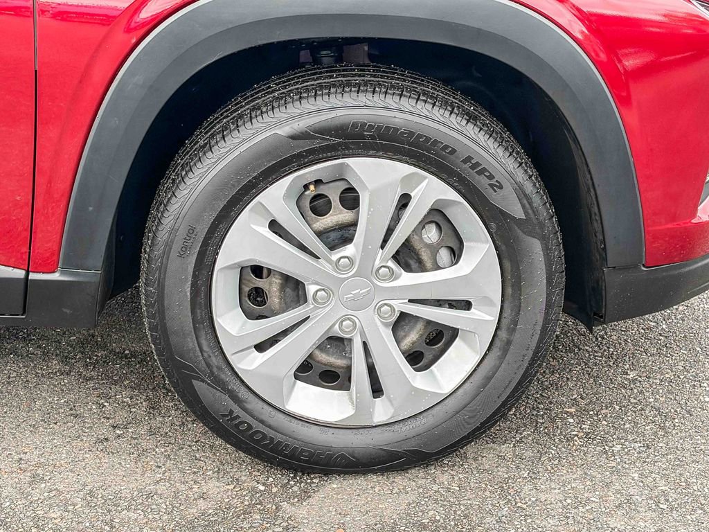 Used 2024 Chevrolet Trax LS image 12