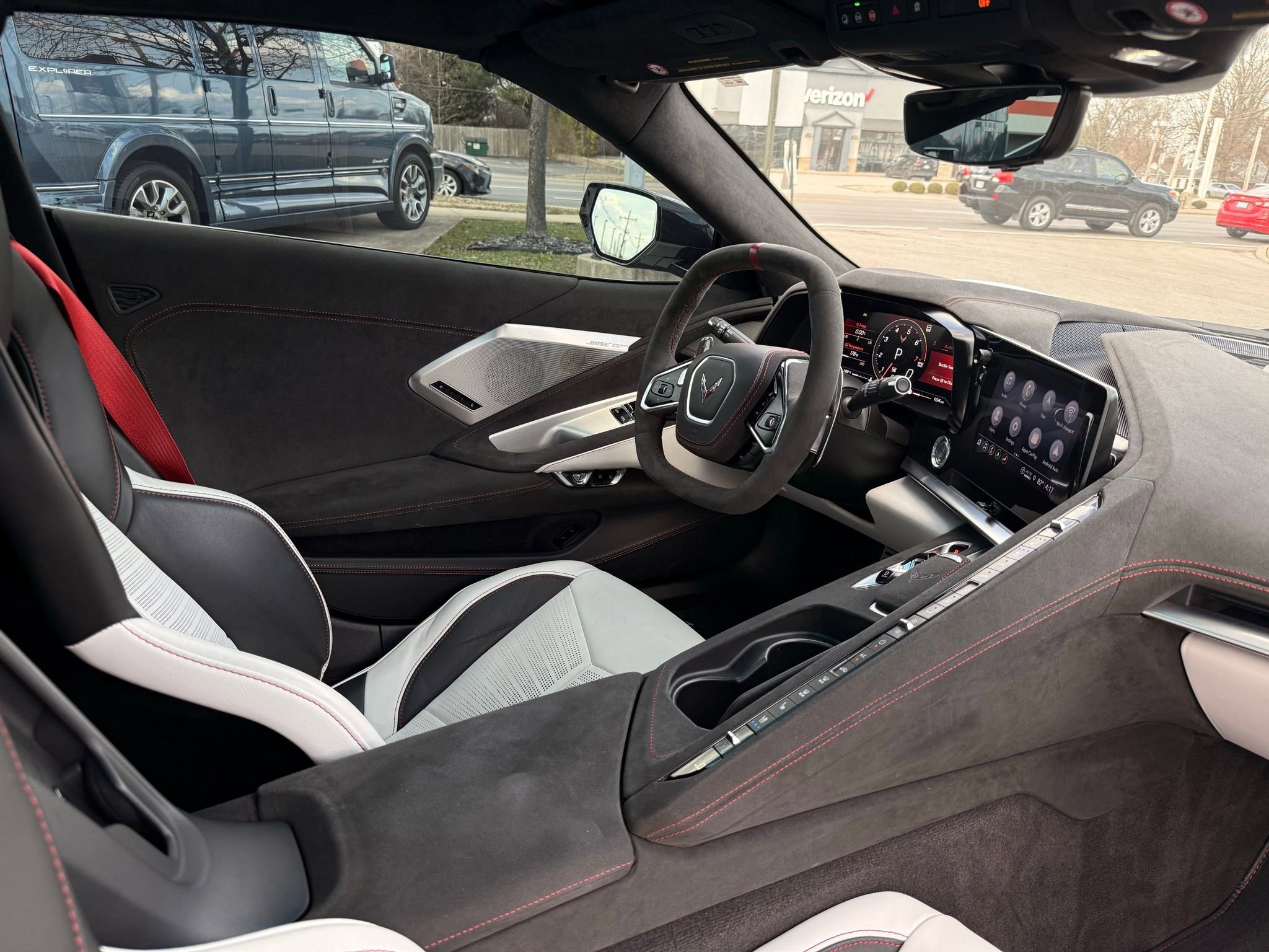 Used 2023 Chevrolet Corvette Stingray w/ Z51 Performance Package image 28