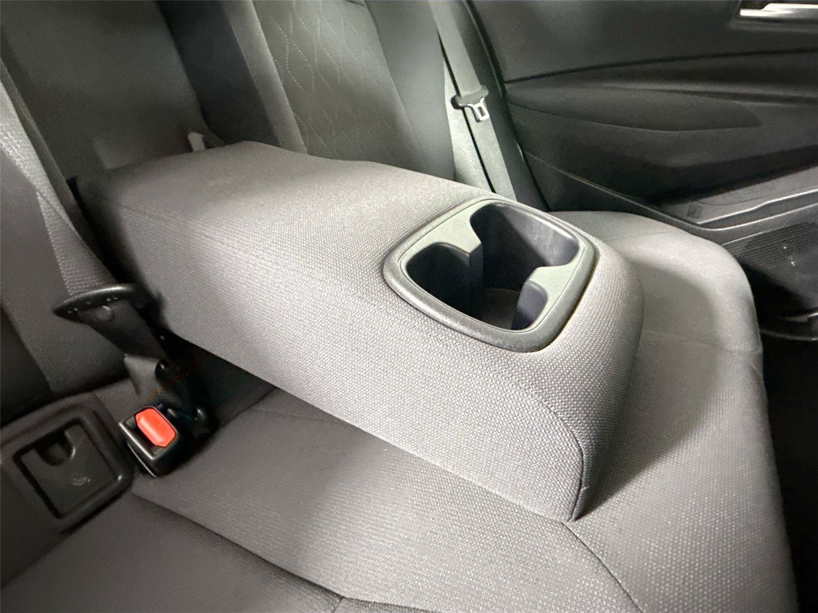 Certified 2020 Toyota Corolla LE FWD image 34