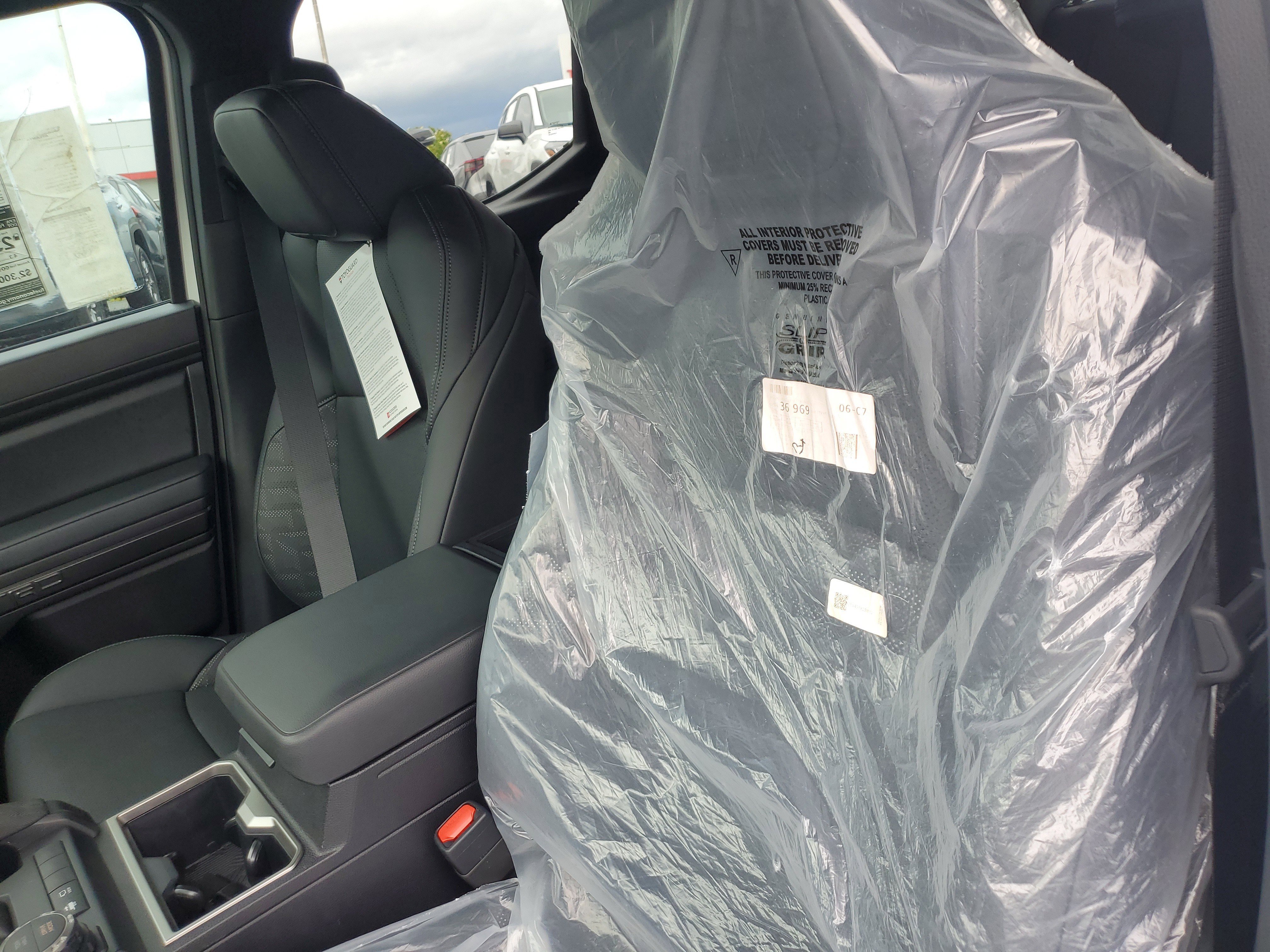 Certified 2025 Toyota Tacoma TRD Sport image 18