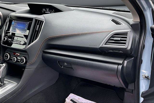 Used 2022 Subaru Crosstrek 2.0i Premium w/ Moonroof Package image 26