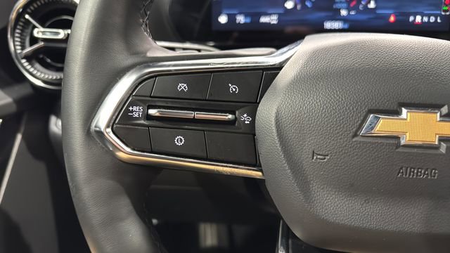 Used 2025 Chevrolet Equinox LT image 32