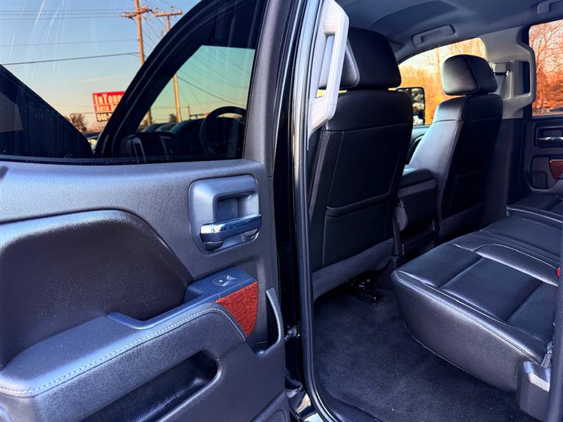 Used 2016 GMC Sierra 1500 SLT w/ Suspension Package, Off-Road AWD/4WD image 19
