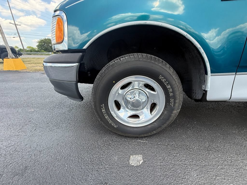 Used 2000 Ford F150 XL RWD image 10