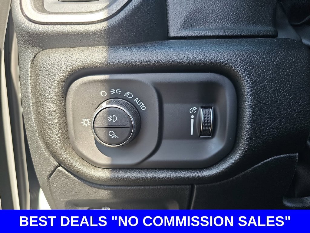 New 2027 RAM 1500 Express AWD/4WD image 25