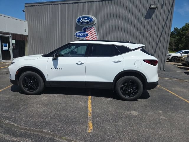 Used 2023 Chevrolet Blazer LT w/ Convenience Package AWD/4WD image 8