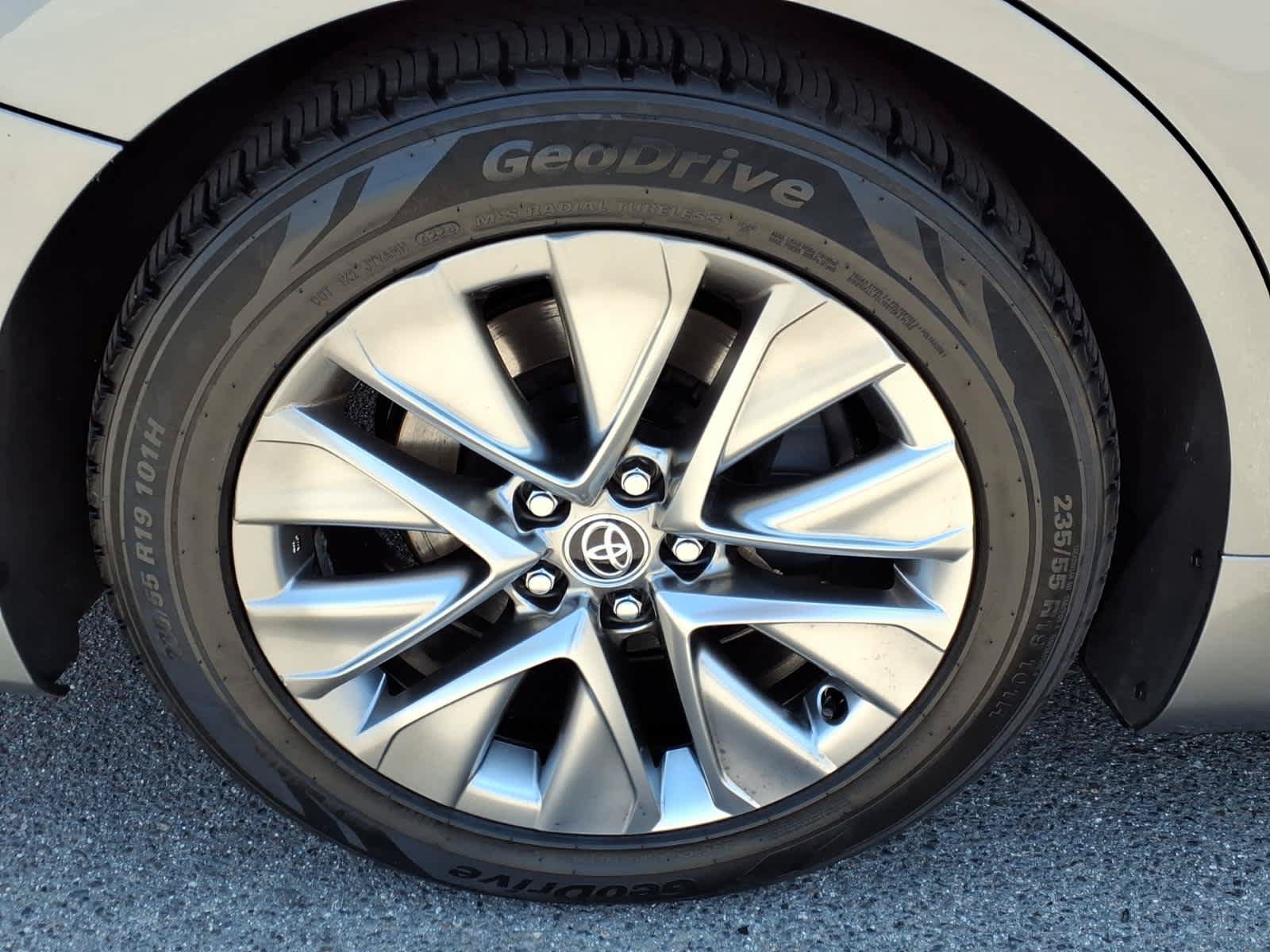 Certified 2022 Toyota Mirai w/ Advanced Technology Package RWD image 7
