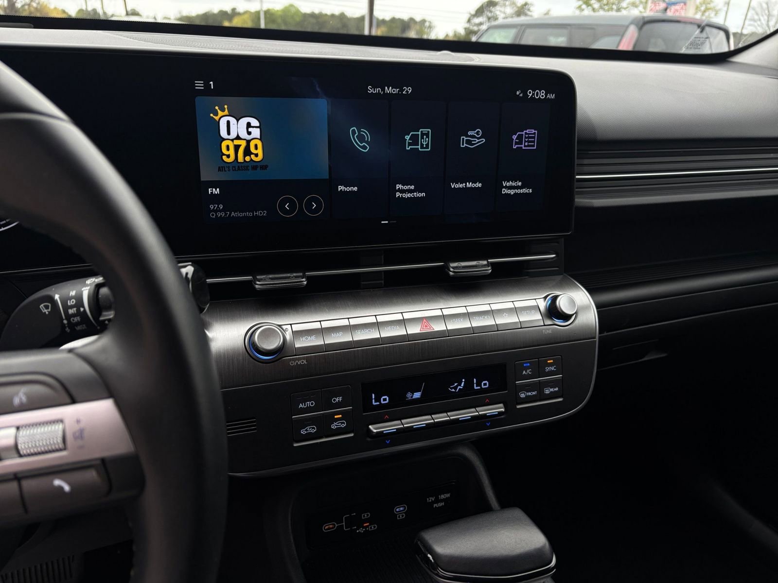 Used 2025 Hyundai Kona SEL image 21