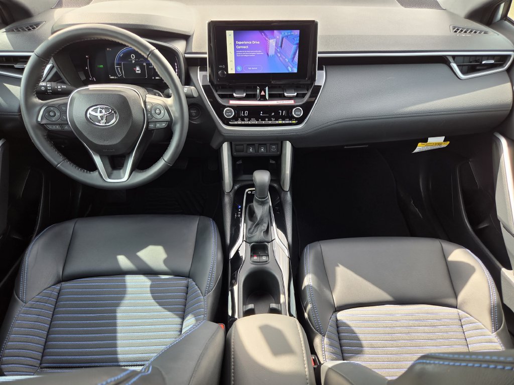Used 2024 Toyota Corolla Cross AWD Hybrid w/ Convenience Package image 13