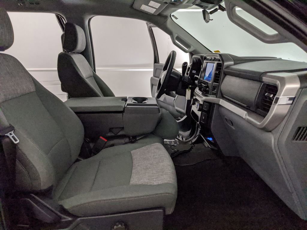 Used 2023 Ford F150 XLT AWD/4WD image 18