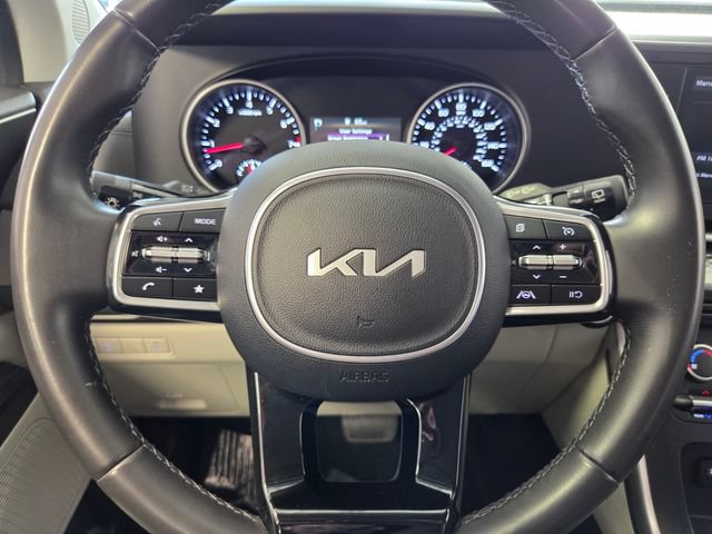 Used 2024 Kia Carnival LX FWD image 34