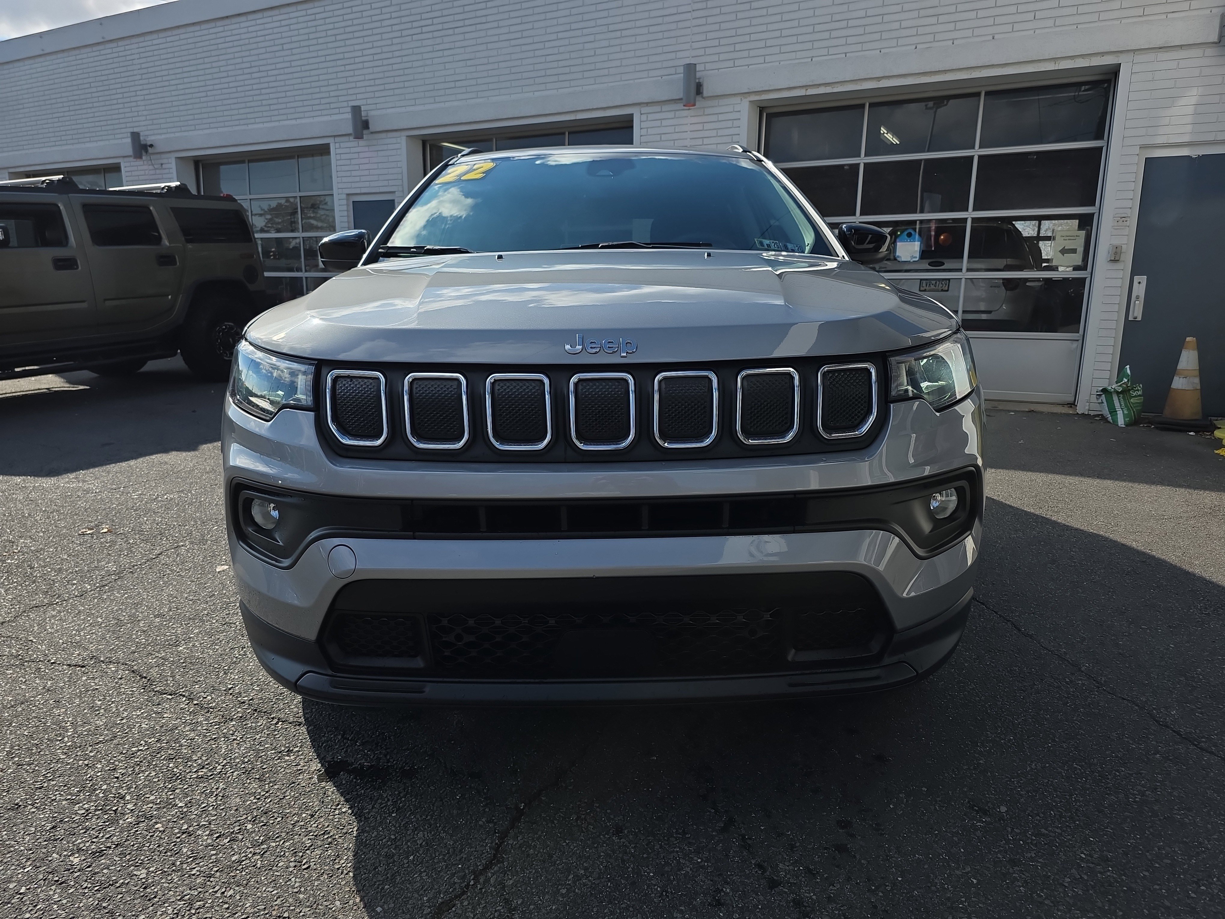Used 2022 Jeep Compass Latitude image 11