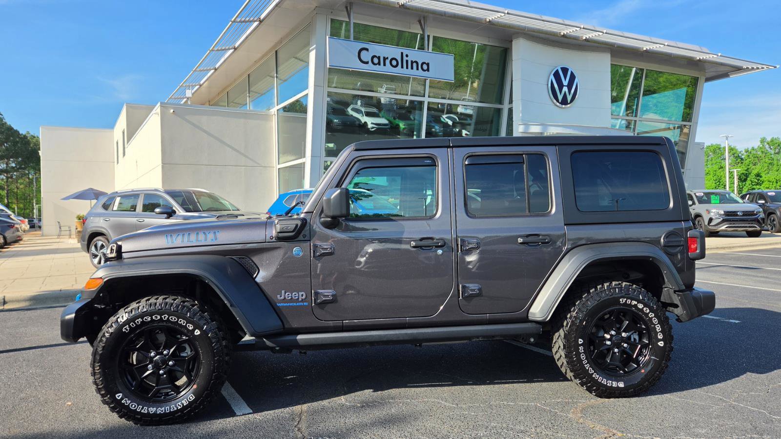 Used 2023 Jeep Wrangler Unlimited w/ Cold Weather Group image 2