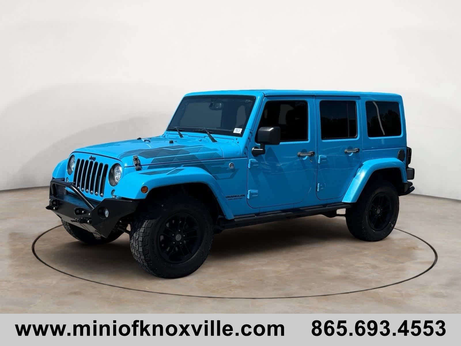 Used 2017 Jeep Wrangler Unlimited Sahara AWD/4WD image 7