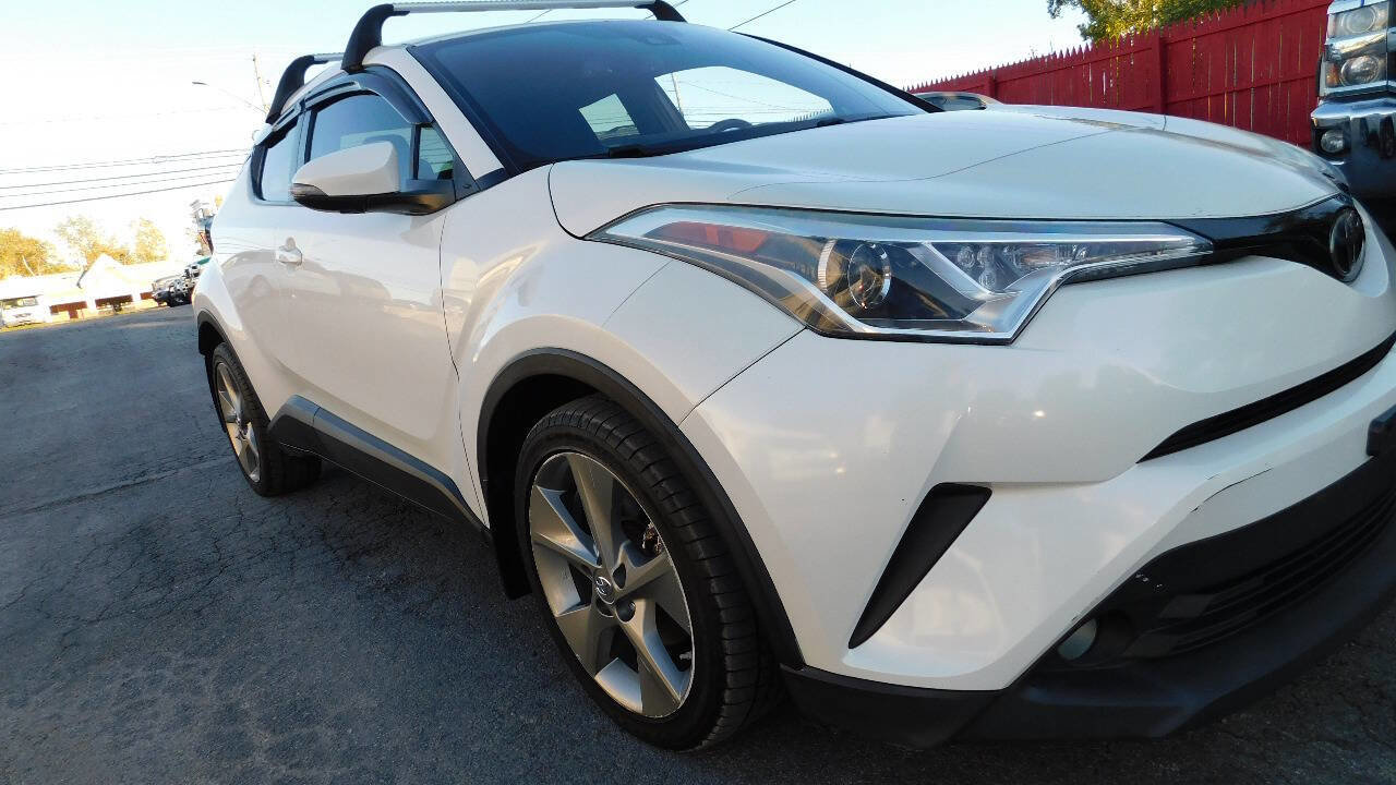 Used 2018 Toyota C-HR XLE image 8
