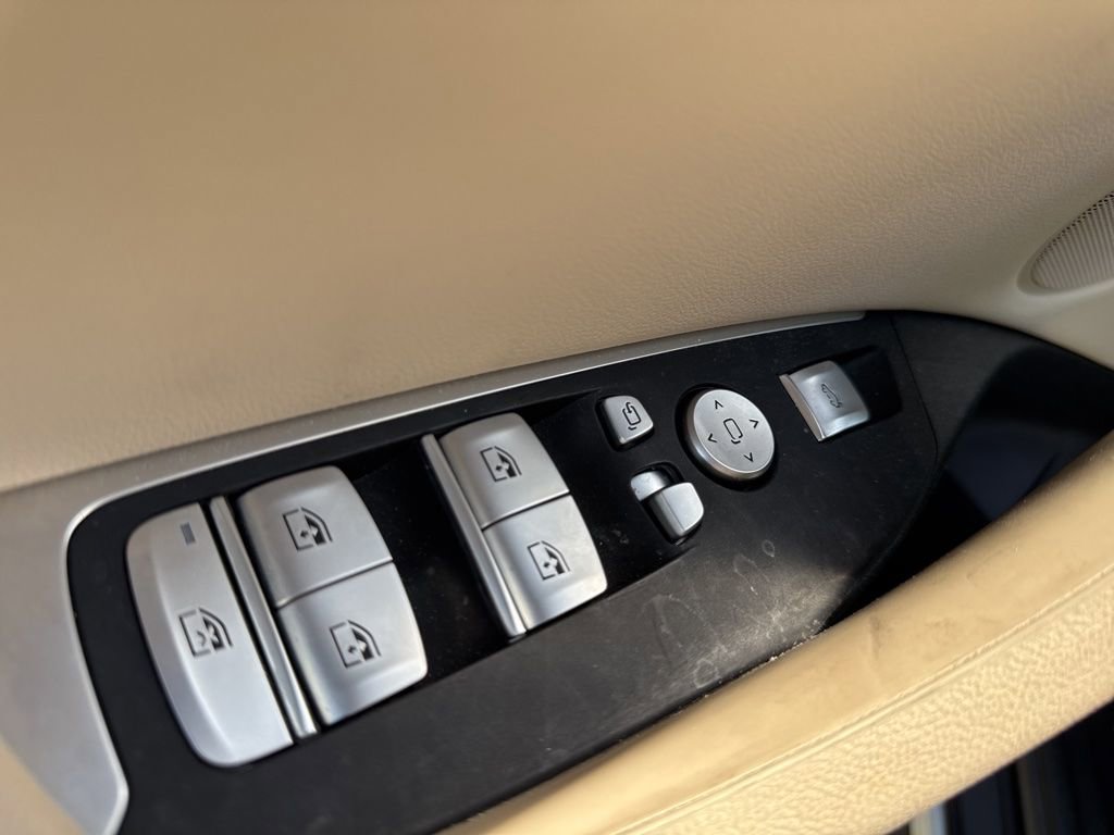 Used 2023 BMW X3 sDrive30i w/ Premium Package image 16